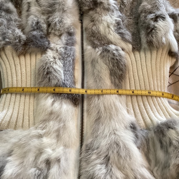 Patrizia Luca Milano Fur Hooded Vest - Picture 8 of 11